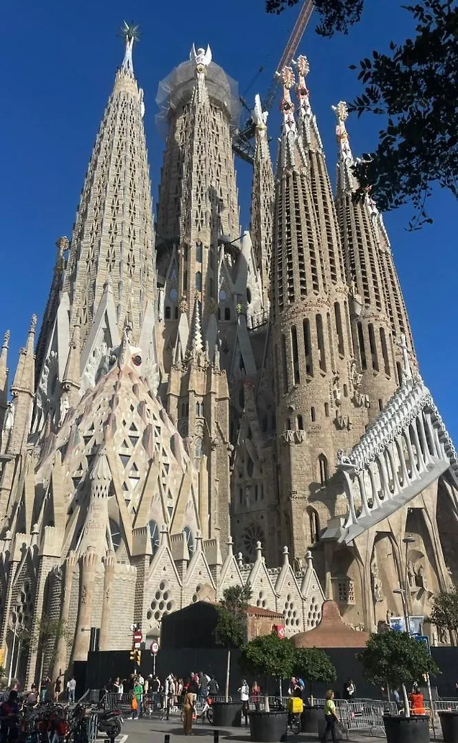 The Best View Of Sagrada Familia Barcelona 0*,  Hiszpania